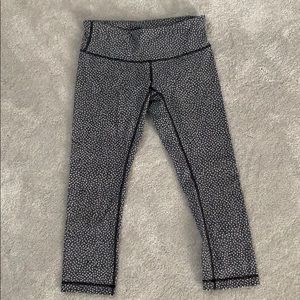 Cropped lulu leggings